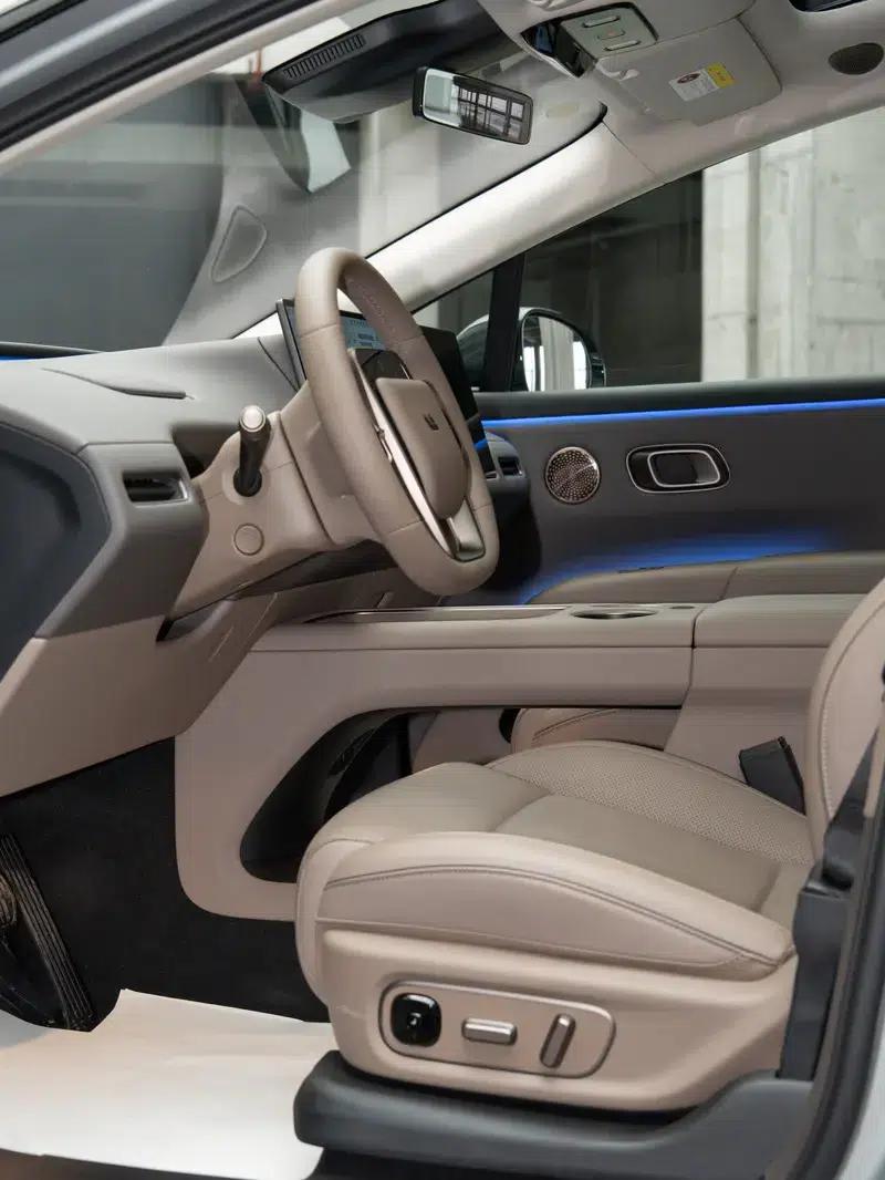 Li Auto i8 2025 Standard Edition — миниатюра 8