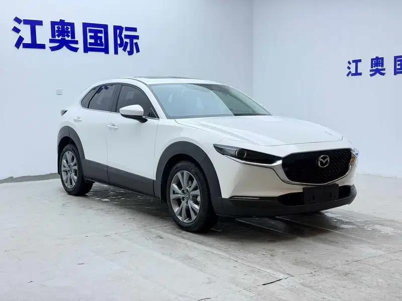 Mazda CX-30 2021 2.0L Automatic Premium Edition — миниатюра 3