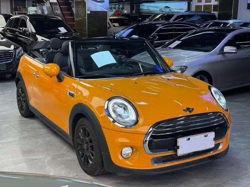 MINI 2016 1.5T COOPER CABRIO Caribbean Blue Limited Edition — миниатюра 3