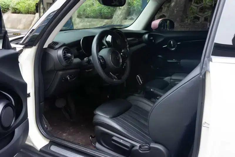MINI 2021 2.0T COOPER S Artist — миниатюра 13