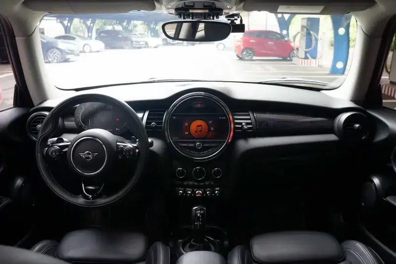 MINI 2021 2.0T COOPER S Artist — миниатюра 9