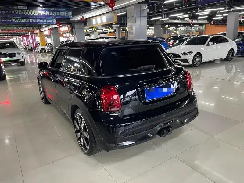 MINI 2023 2.0T COOPER S Artist 5-Door Edition — миниатюра 4