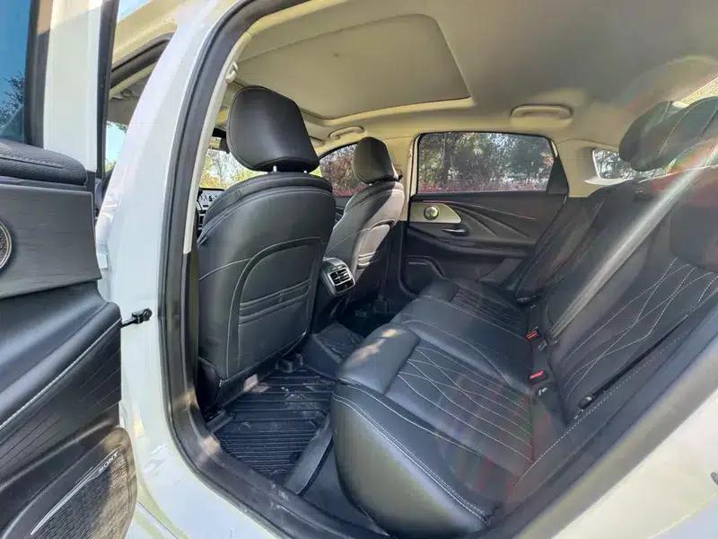 Chery Arrizo 8 2024 High-Performance Edition 2.0T DCT — миниатюра 11
