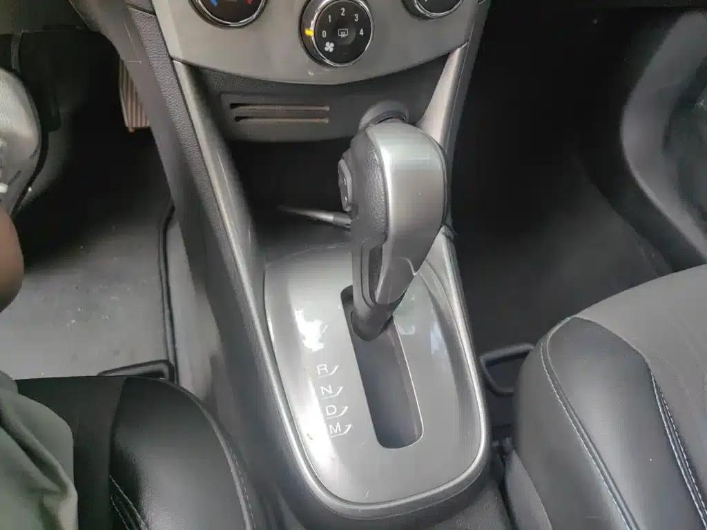 Chevrolet Trax 2016 1.4T Automatic 2WD Luxury — миниатюра 15