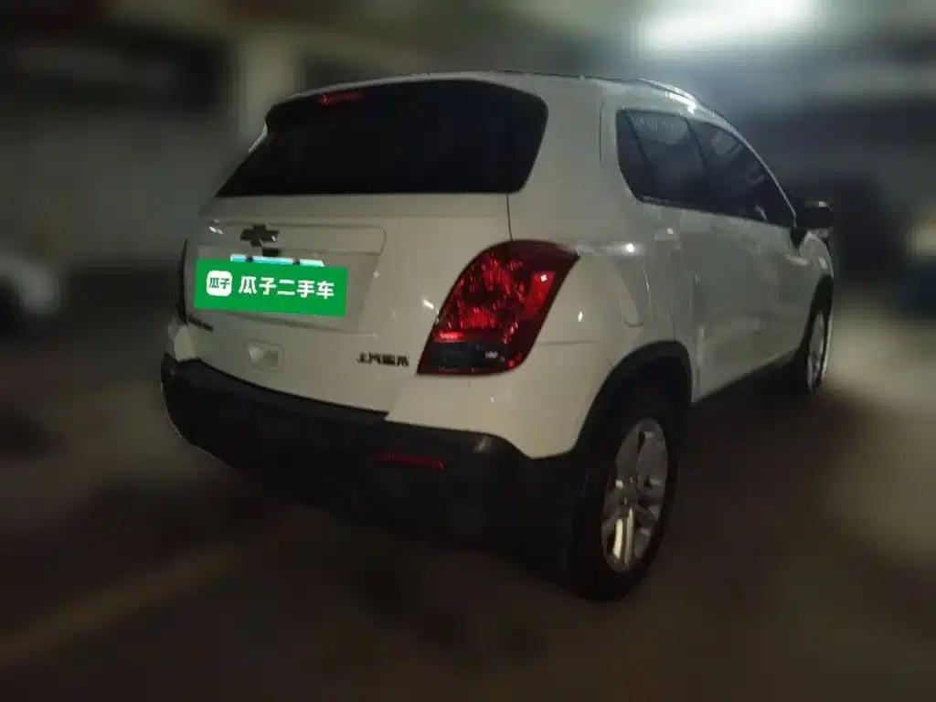 Chevrolet Trax 2016 1.4T Automatic 2WD Comfort Sunroof Edition — миниатюра 6