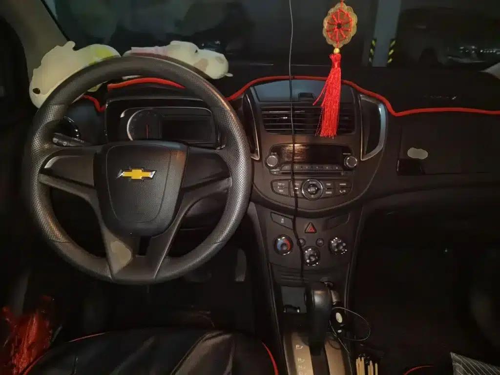 Chevrolet Trax 2016 1.4T Automatic 2WD Comfort Sunroof Edition — миниатюра 10