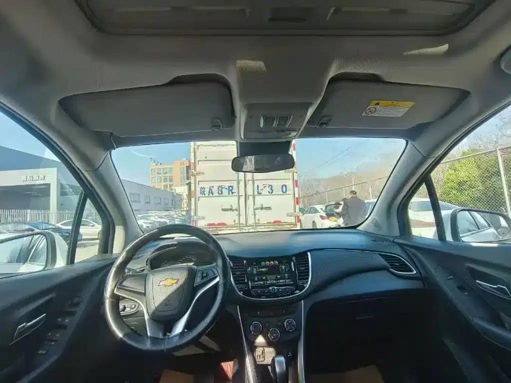 Chevrolet Trax 2018 330T Automatic 2WD Luxury — миниатюра 4