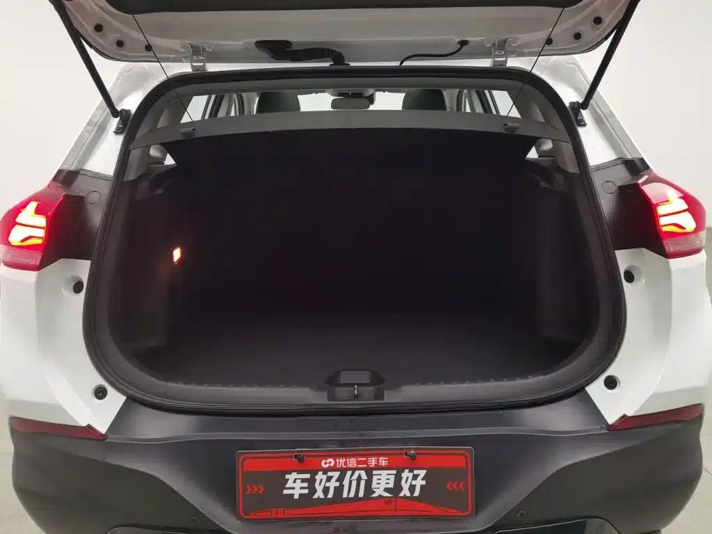Chevrolet Trax 2022 RS 1.5T CVT Cool Pro — миниатюра 16