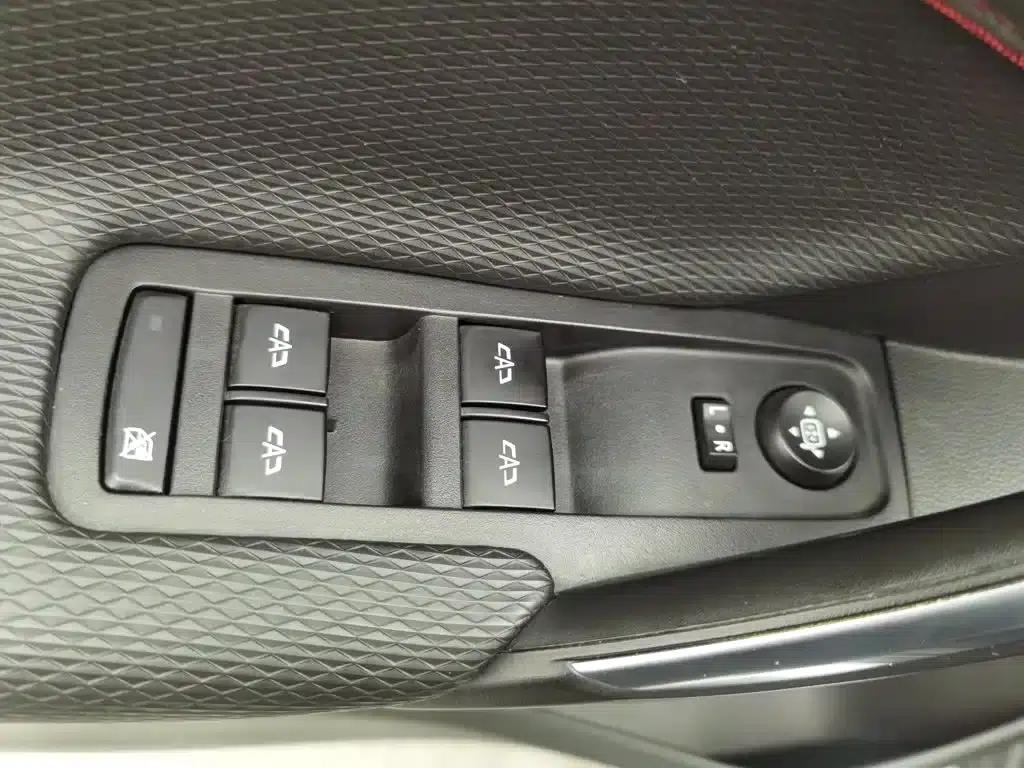 Chevrolet Trax 2022 RS 1.5T CVT Cool Pro — миниатюра 9