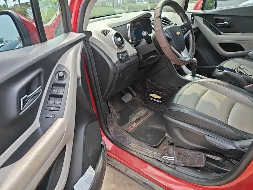 Chevrolet Trax 2014 1.4T Automatic 4WD Flagship — миниатюра 16