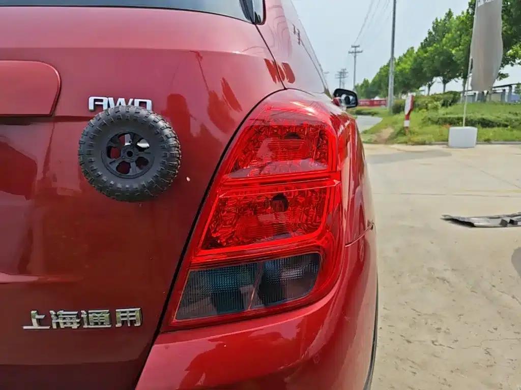 Chevrolet Trax 2014 1.4T Automatic 4WD Flagship — миниатюра 8