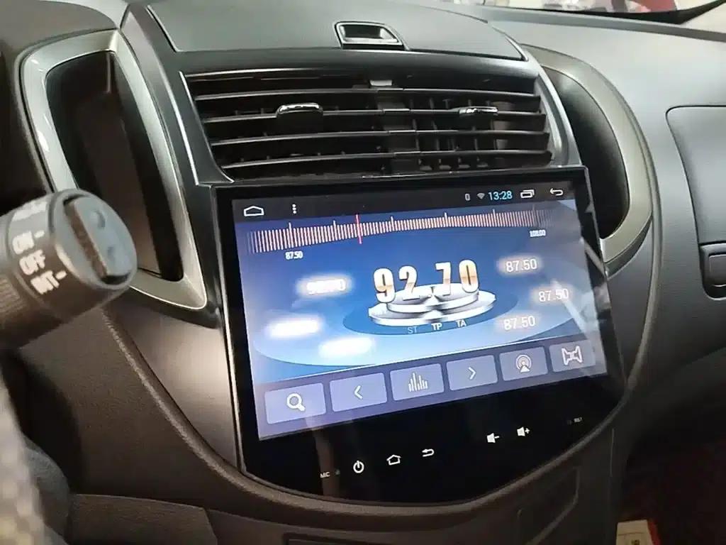 Chevrolet Trax 2016 1.4T Automatic 2WD Comfort Sunroof Edition — миниатюра 13