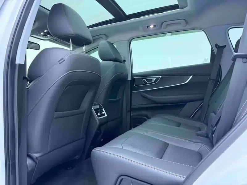 Chery Tiggo 8 2023 230TCI Automatic Advanced Edition — миниатюра 15