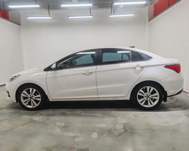 Chery Arrizo 5 2016 1.5L CVT Leading Edition — миниатюра 4