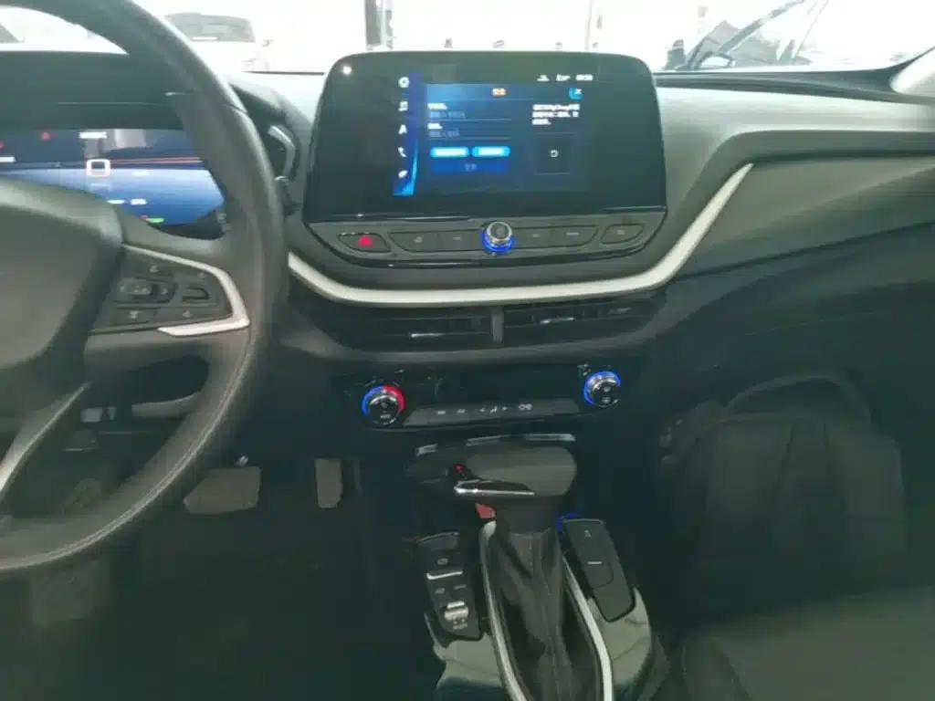 Chevrolet Menlo 2023 Star Plus Edition — миниатюра 13