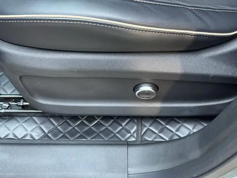 Chery Tiggo 9 2023 Facelift 2.0T DCT 2WD Luxury Edition — миниатюра 11