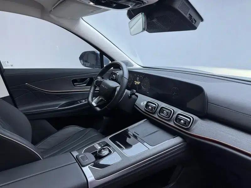 Chery Tiggo 9 2023 Facelift 2.0T DCT 2WD Luxury Edition — миниатюра 23