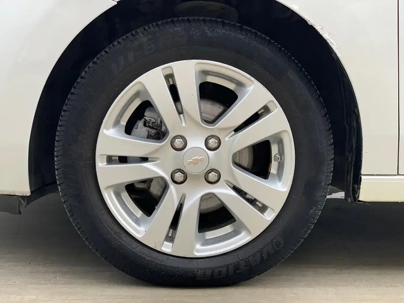 Chevrolet Aveo RV 2016 1.5L Automatic Smart Edition — миниатюра 11