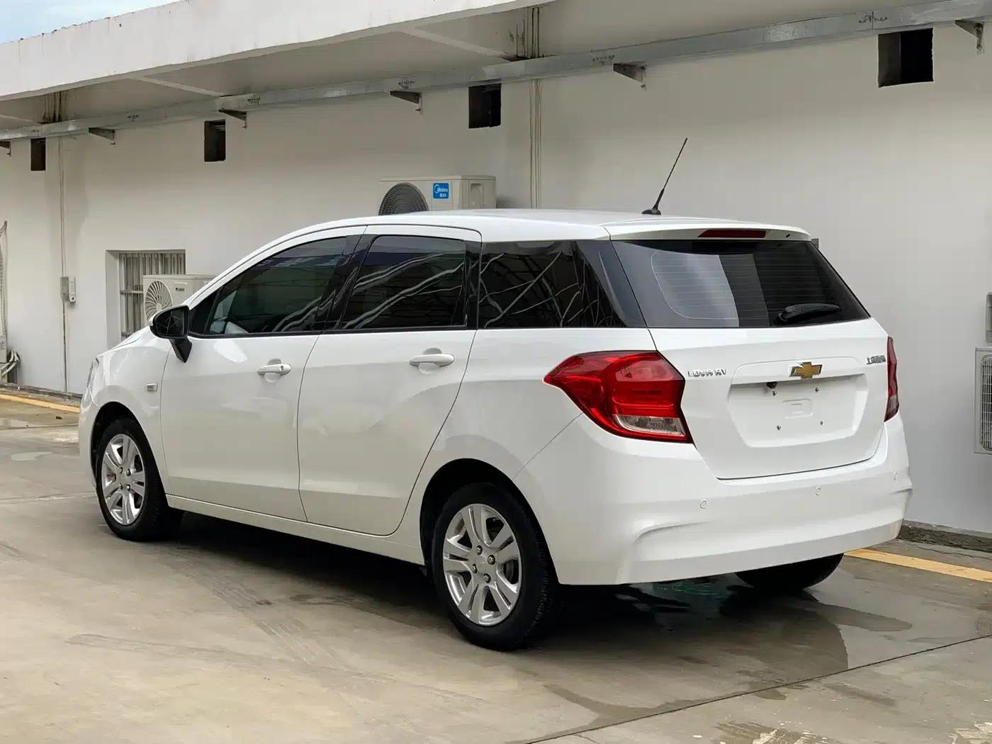 Chevrolet Aveo RV 2016 1.5L Automatic Smart Edition — миниатюра 16