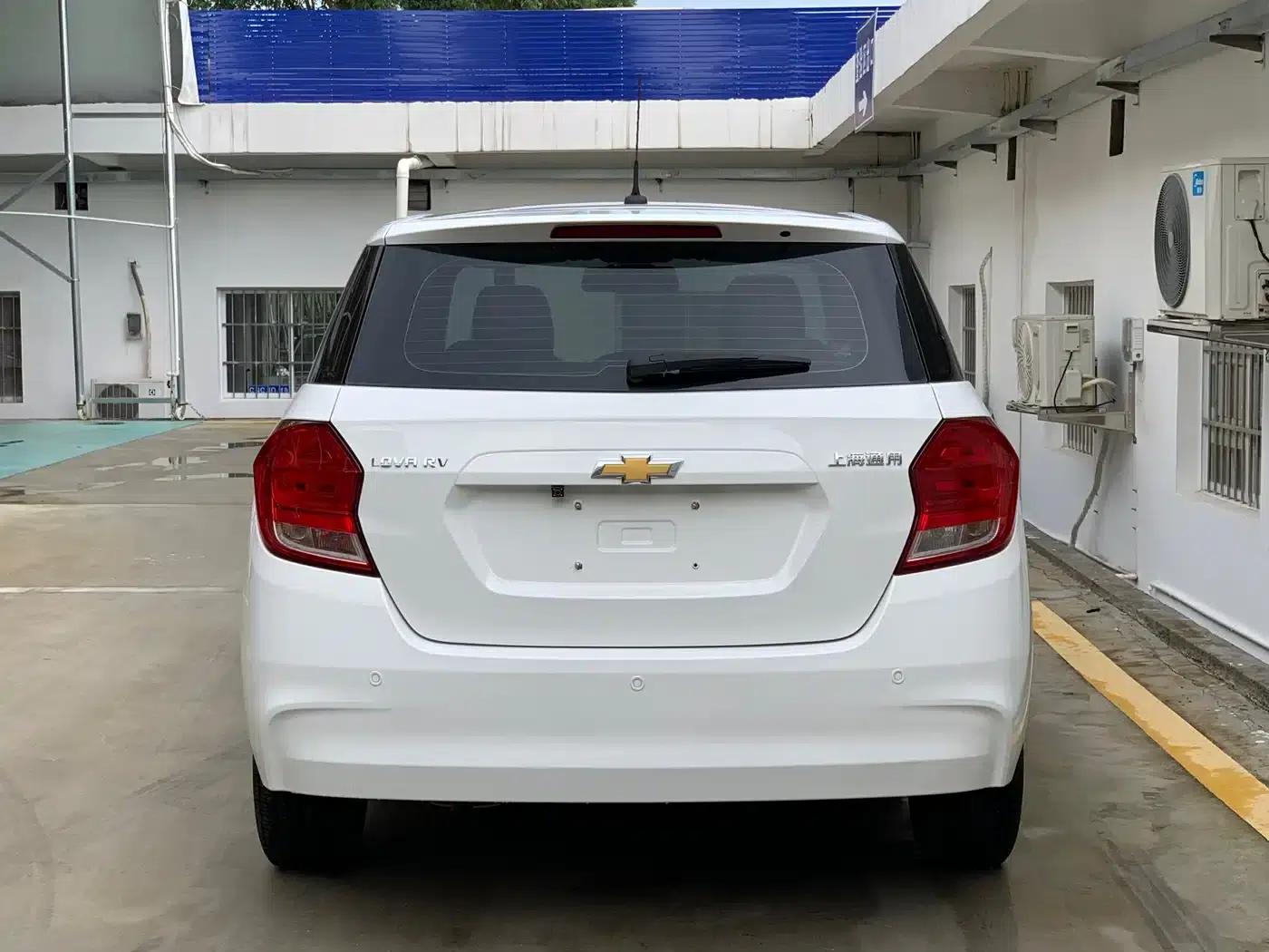 Chevrolet Aveo RV 2016 1.5L Automatic Smart Edition — миниатюра 17