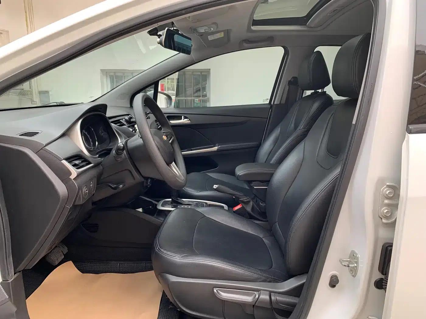 Chevrolet Aveo RV 2016 1.5L Automatic Smart Edition — миниатюра 5