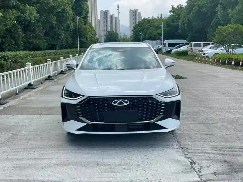 Chery Arrizo 8 PRO 2025 1.6T DCT Luxury Edition — миниатюра 2
