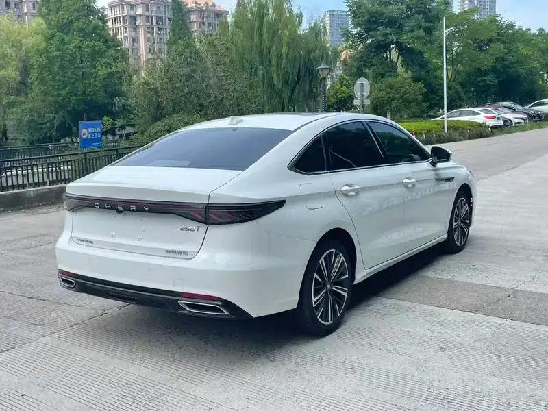 Chery Arrizo 8 PRO 2025 1.6T DCT Luxury Edition — миниатюра 6