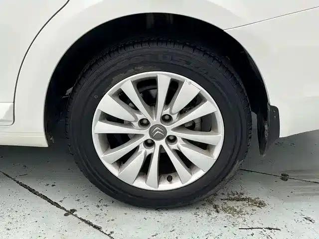 Sega 2014 VTS Edition 1.6L Automatic Premium Model — миниатюра 11