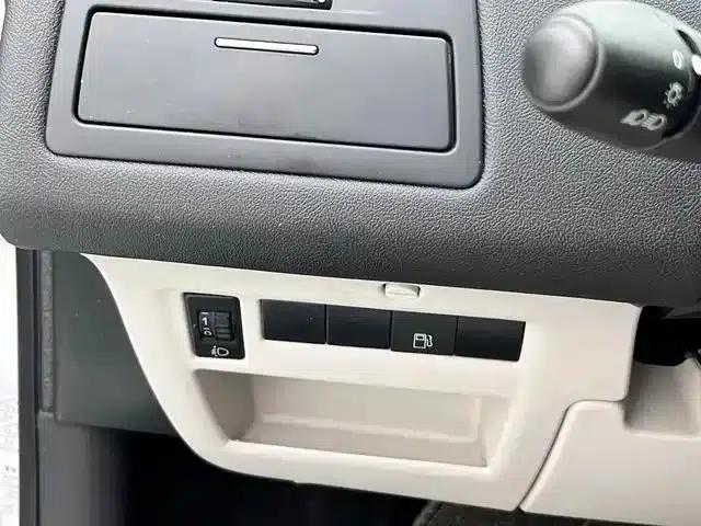 Sega 2014 VTS Edition 1.6L Automatic Premium Model — миниатюра 23