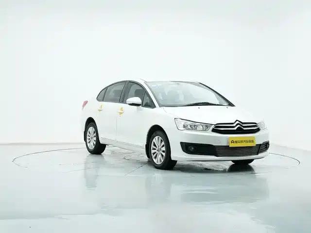 Sega 2014 VTS Edition 1.6L Automatic Premium Model — миниатюра 6