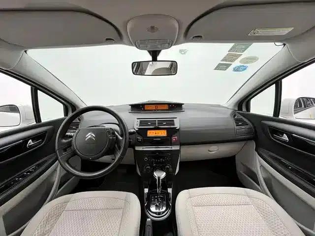 Sega 2014 VTS Edition 1.6L Automatic Premium Model — миниатюра 10