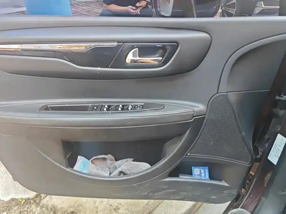 Citroën C4 2013 Sedan 2.0L Automatic Premium Edition — миниатюра 7