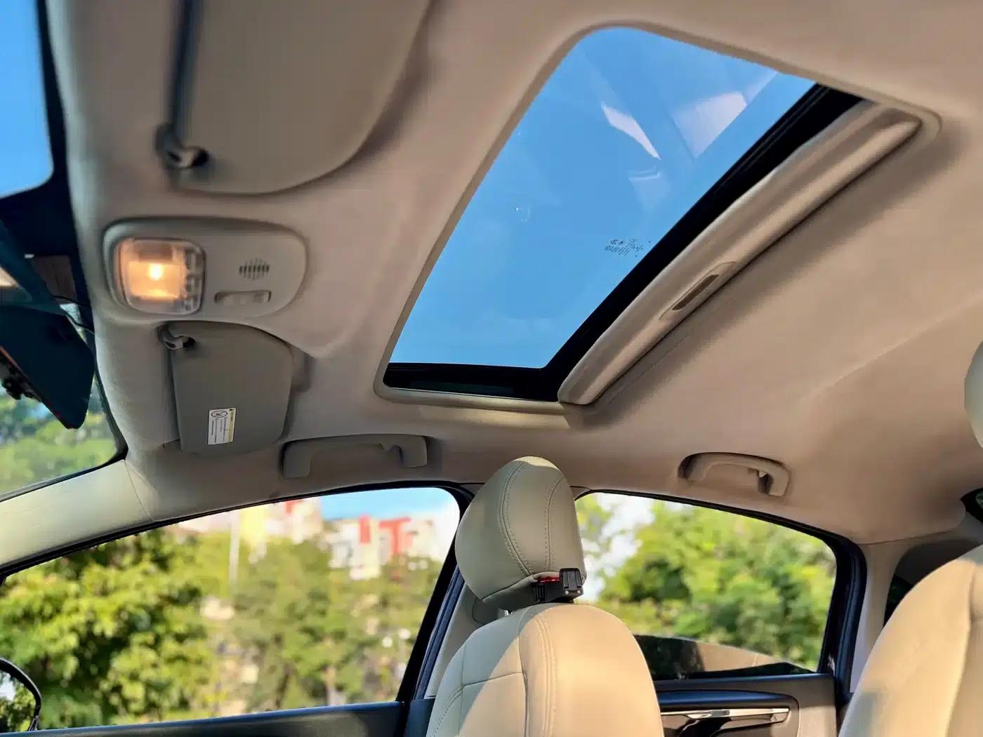 Citroën C4 2014 VTS 1.6L Automatic Premium Edition — миниатюра 30