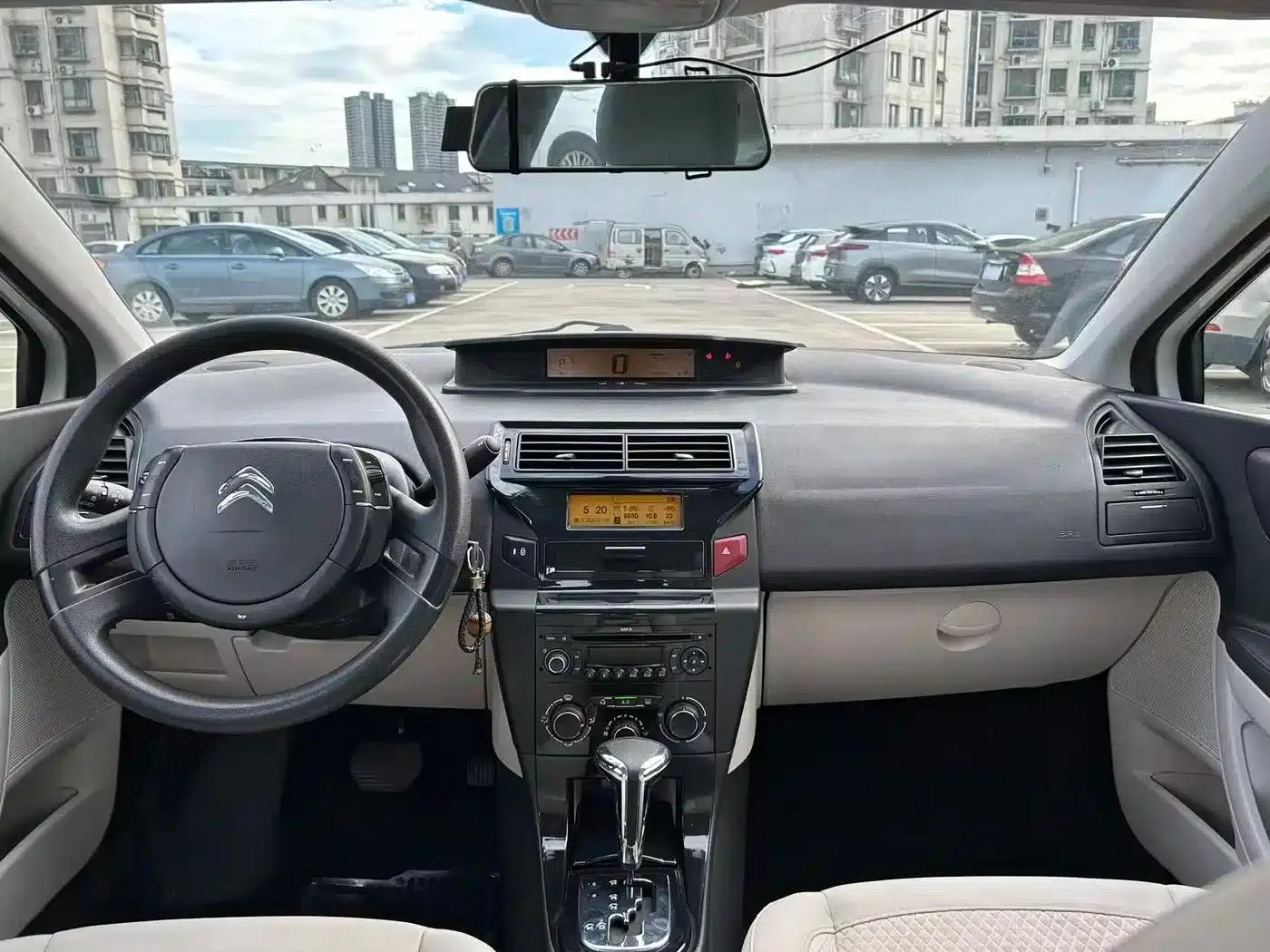 Citroën C4 2013 Sedan 1.6L Automatic Premium Edition — миниатюра 5