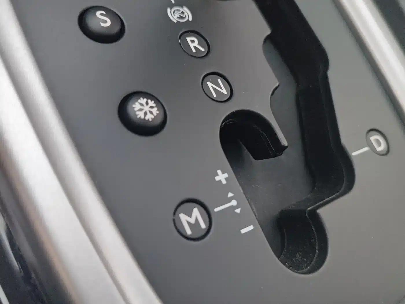 Citroën C4L 2015 1.8L Automatic Luxury Edition — миниатюра 16