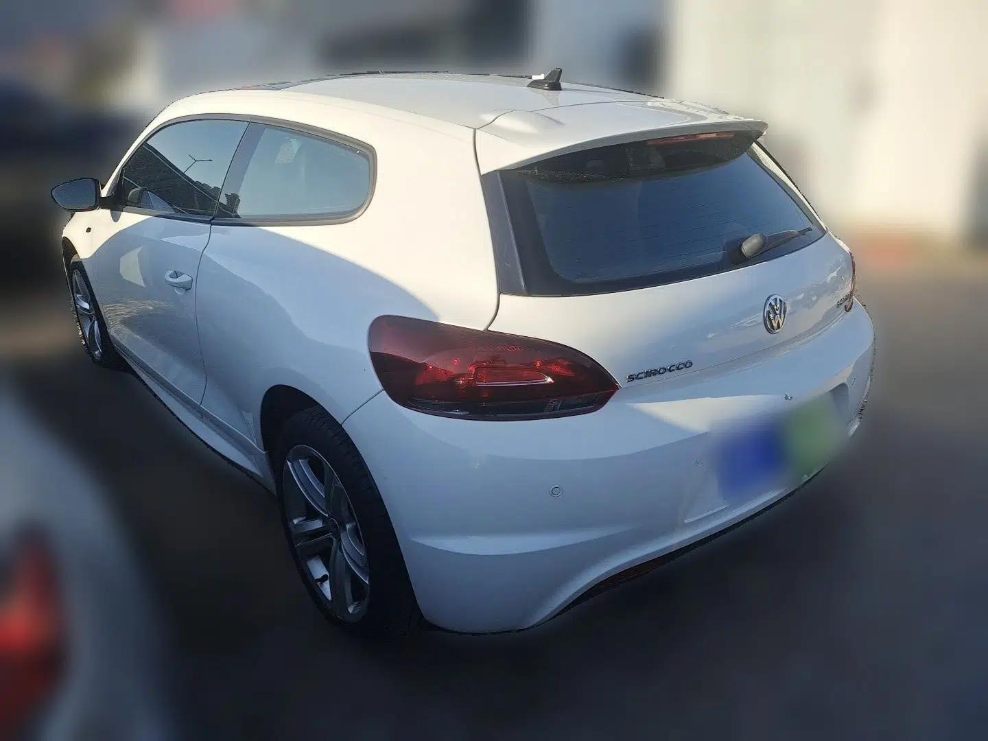 Volkswagen Scirocco 2011 2.0 TSI R-Line — миниатюра 4