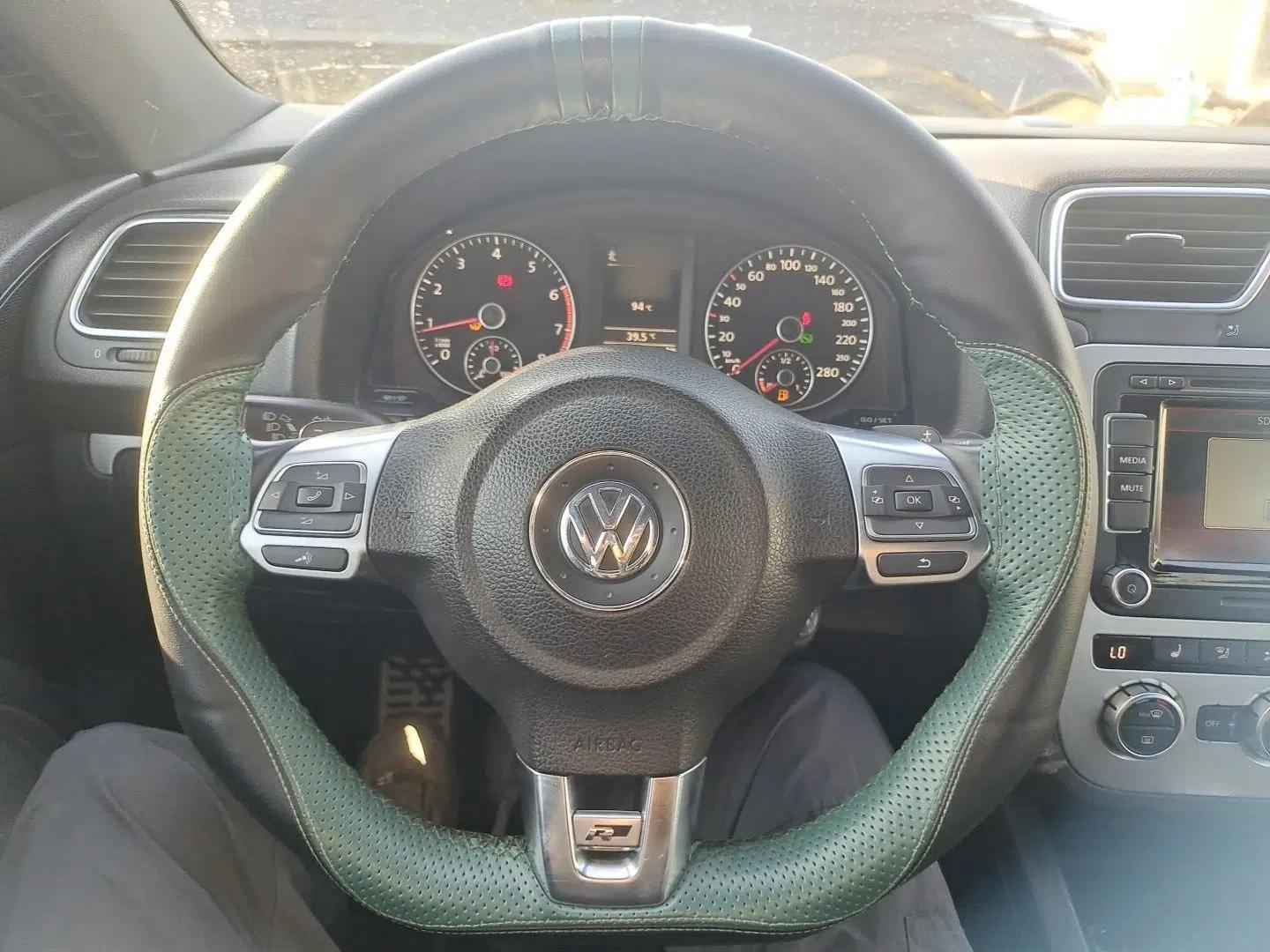 Volkswagen Scirocco 2011 2.0 TSI R-Line — миниатюра 10