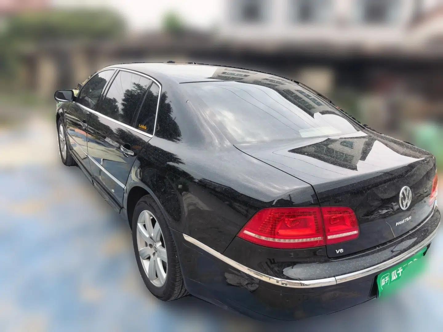 Volkswagen Phaeton 2011 3.6L V6 5-Seater Extended Comfort Version — миниатюра 4
