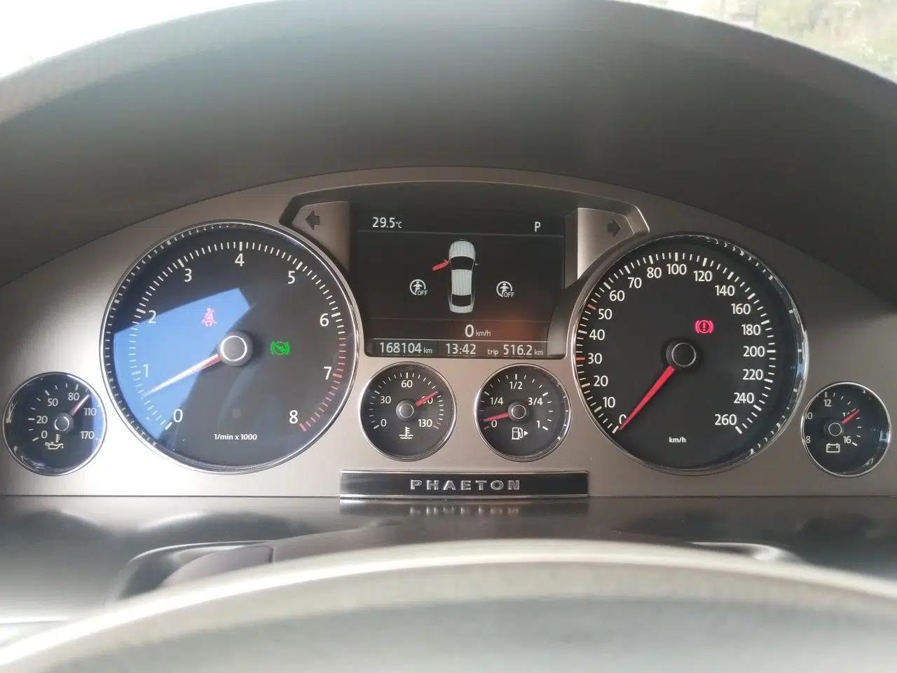 Volkswagen Phaeton 2012 3.0L Business Edition — миниатюра 11