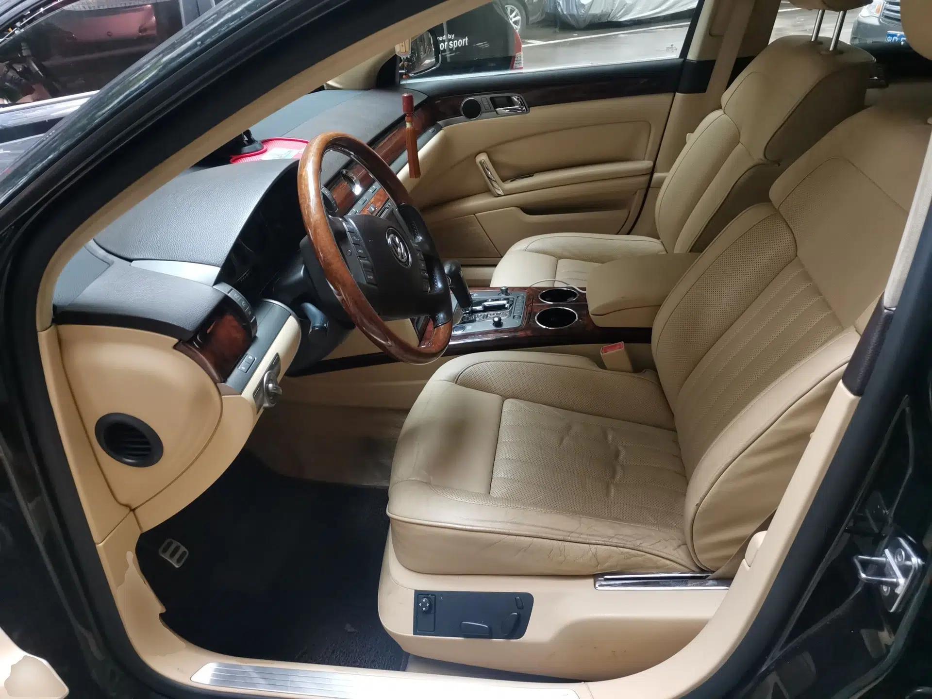 Volkswagen Phaeton 2011 3.6L V6 5-Seater Extended Comfort Version — миниатюра 15