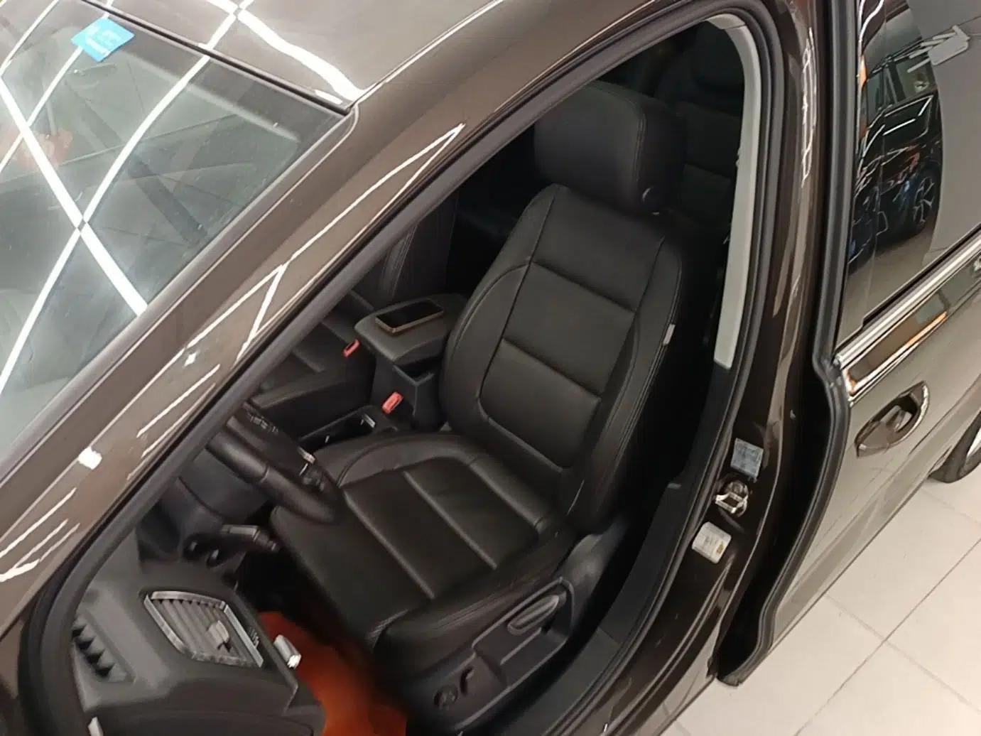 Volkswagen Sharan 2013 1.8TSI Standard Model — миниатюра 17