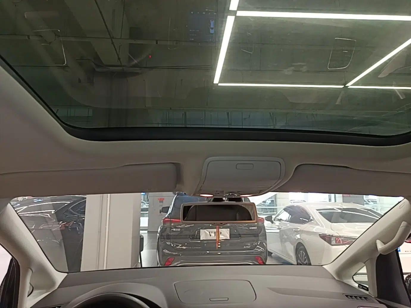 Volkswagen Sharan 2013 1.8TSI Standard Model — миниатюра 21