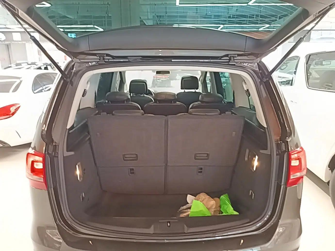 Volkswagen Sharan 2013 1.8TSI Standard Model — миниатюра 22
