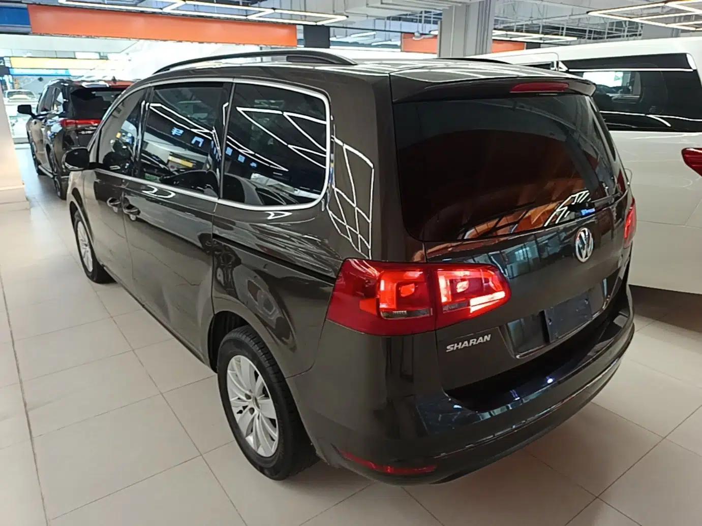 Volkswagen Sharan 2013 1.8TSI Standard Model — миниатюра 4