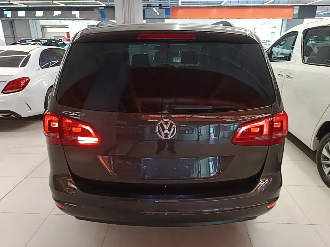 Volkswagen Sharan 2013 1.8TSI Standard Model — миниатюра 5