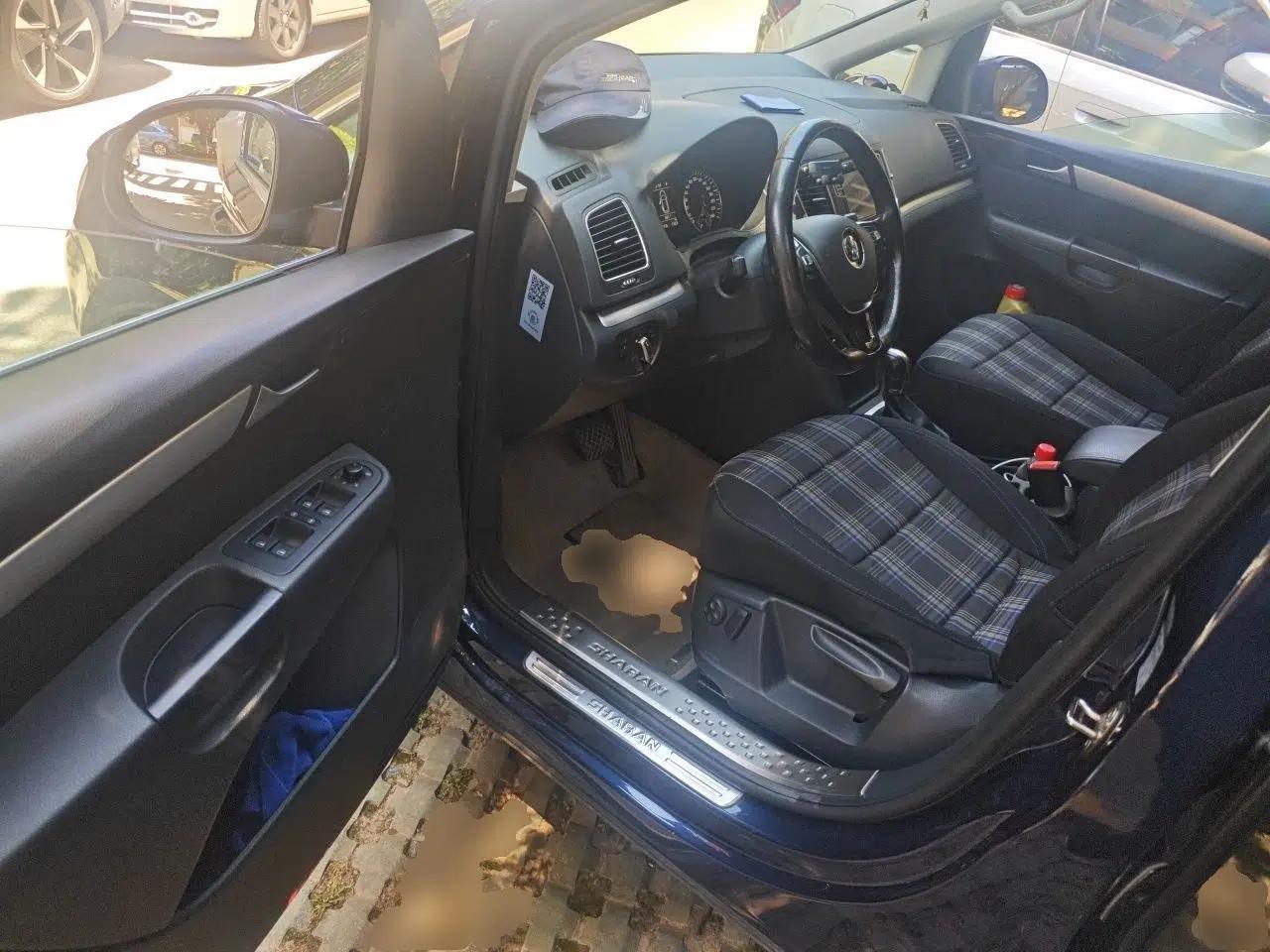 Volkswagen Sharan 2016 380TSI Comfort Edition 7-Seater — миниатюра 16