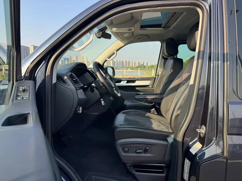 Volkswagen Multivan 2017 2.0 TSI 4x4 Prestige Edition 7-Seater — миниатюра 13