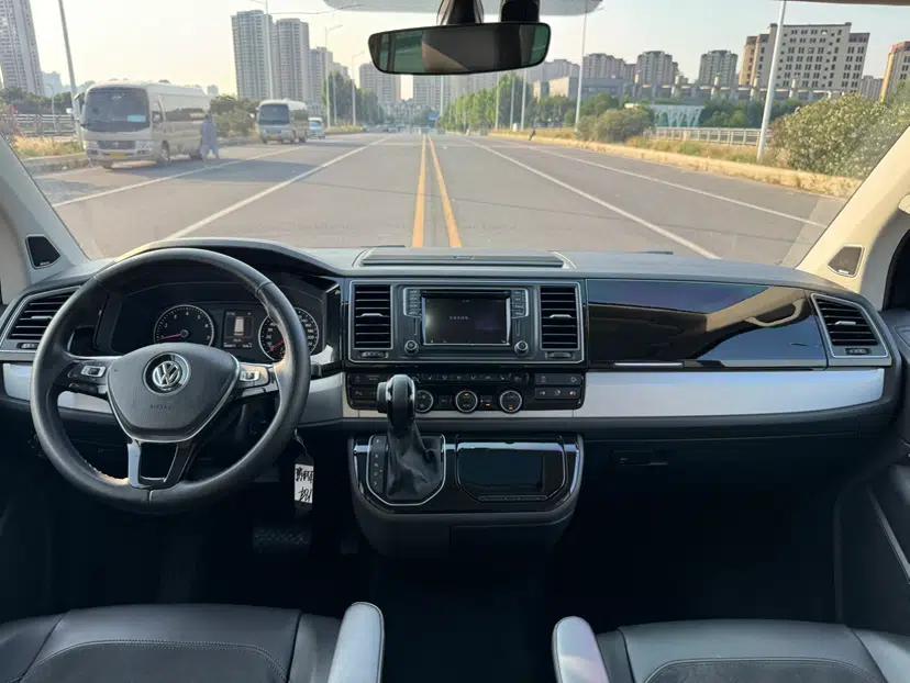 Volkswagen Multivan 2017 2.0 TSI 4x4 Prestige Edition 7-Seater — миниатюра 17