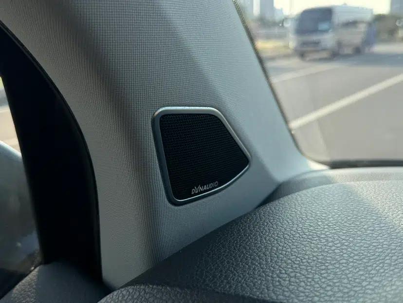Volkswagen Multivan 2017 2.0 TSI 4x4 Prestige Edition 7-Seater — миниатюра 19