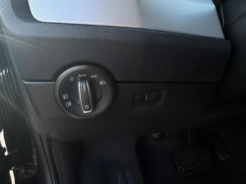 Volkswagen Multivan 2017 2.0 TSI 4x4 Prestige Edition 7-Seater — миниатюра 20